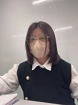 Snapshot of LanJeny_sexy chatting on December 24, 2024, 8:22 am LanJeny sexy online show from December 24, 2024, 8:22 am