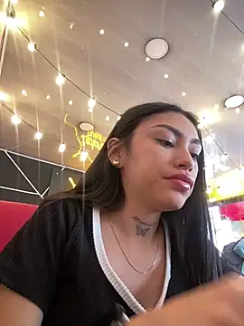 Effy Bonny online show from January 28, 2025, 8:04 pm