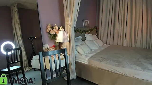 Snapshot of Dearly_Emily chatting on March 22, 2026, 5:27 pm Dearly Emily online show from March 22, 2026, 5:27 pm