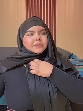  Shara Handal  online show from September 25, 2025, 7:01 am