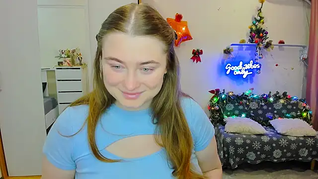 Snapshot of Demure_Smile chatting on December 3, 2024, 3:09 am Demure Smile online show from December 3, 2024, 3:09 am