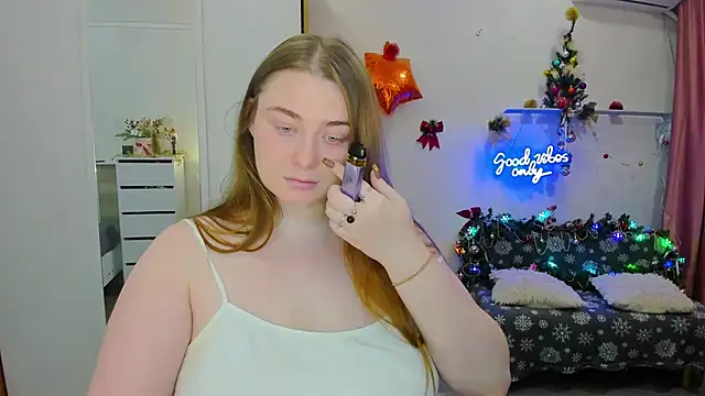 Snapshot of Demure_Smile chatting on December 4, 2024, 5:38 am Demure Smile online show from December 4, 2024, 5:38 am