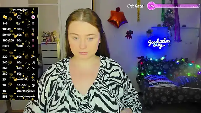 Snapshot of Demure_Smile chatting on December 13, 2024, 6:10 am Demure Smile online show from December 13, 2024, 6:10 am