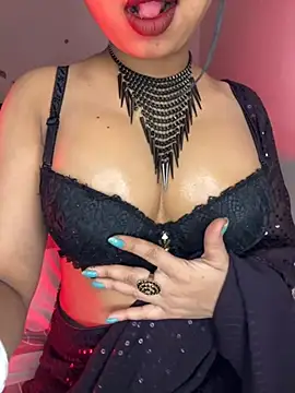 Hot-sexy222 online show from January 16, 2026, 4:11 pm