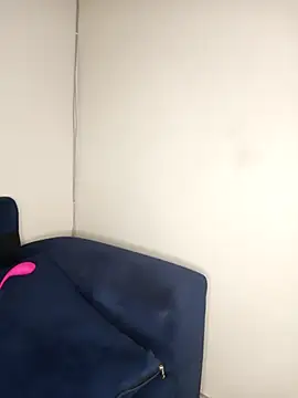 Snapshot of ultimate_pleasures chatting on October 23, 2025, 10:19 pm ultimate pleasures online show from October 23, 2025, 10:19 pm