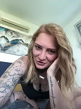 Snapshot of redNatified chatting on January 16, 2025, 8:00 am redNatified online show from January 16, 2025, 8:00 am