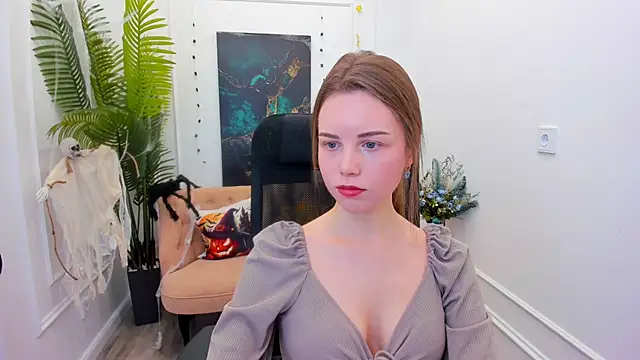 Snapshot of MileyWings chatting on October 30, 2025, 11:33 am MileyWings online show from October 30, 2025, 11:33 am