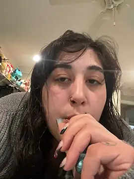 ThicBunz online show from February 22, 2025, 2:19 pm