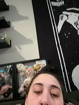 ThicBunz online show from April 3, 2026, 12:25 pm