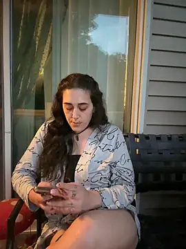 ThicBunz online show from June 11, 2026, 12:32 am