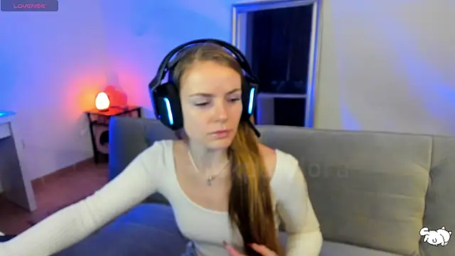 Snapshot of Piinkpandora chatting on December 15, 2024, 12:38 pm Piinkpandora online show from December 15, 2024, 12:38 pm