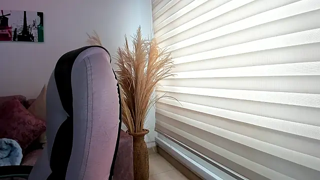 Alheli 16 online show from March 15, 2026, 12:55 pm