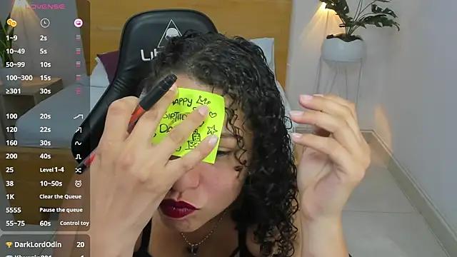 Snapshot of aixa_15 chatting on December 16, 2024, 3:22 pm aixa 15 online show from December 16, 2024, 3:22 pm