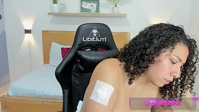 Snapshot of aixa_15 chatting on March 1, 2025, 3:16 pm aixa 15 online show from March 1, 2025, 3:16 pm