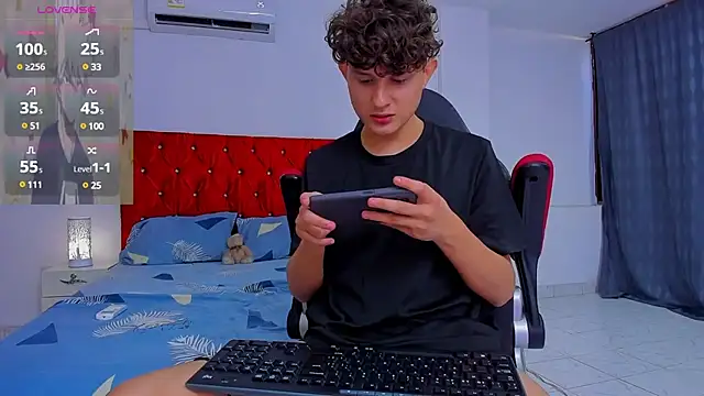 Nathan Bluee online show from December 18, 2024, 3:44 pm