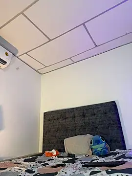 Nathan Bluee online show from November 26, 2025, 12:33 am