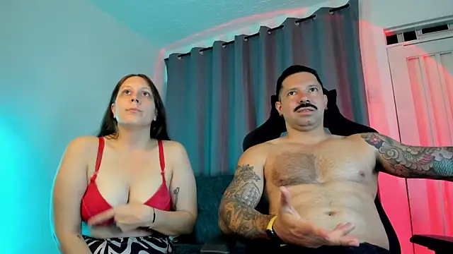 FreeLoveCouple online show from September 12, 2025, 2:11 am