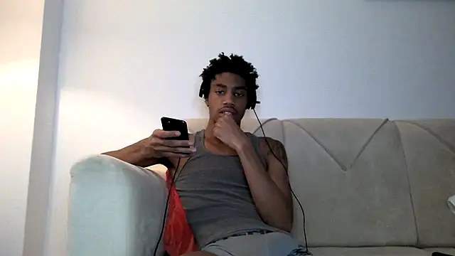 Snapshot of Skinnyblackman chatting on November 14, 2025, 12:42 am Skinnyblackman online show from November 14, 2025, 12:42 am