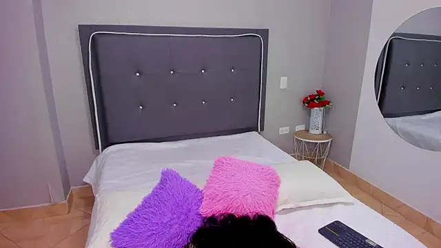 Snapshot of emma_lye chatting on February 1, 2025, 9:19 pm emma lye online show from February 1, 2025, 9:19 pm