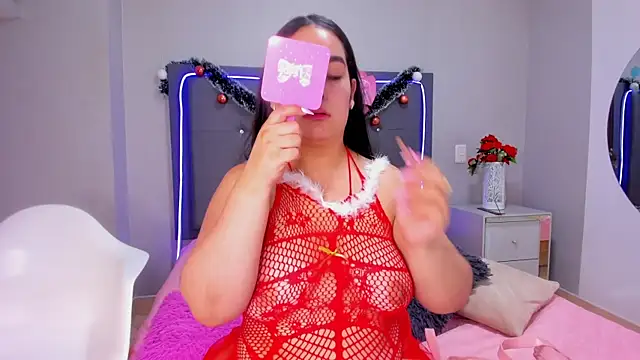 Snapshot of emma_lye chatting on December 1, 2025, 9:20 pm emma lye online show from December 1, 2025, 9:20 pm