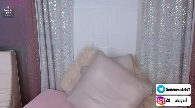 Abigail 29 online show from March 18, 2025, 3:21 pm