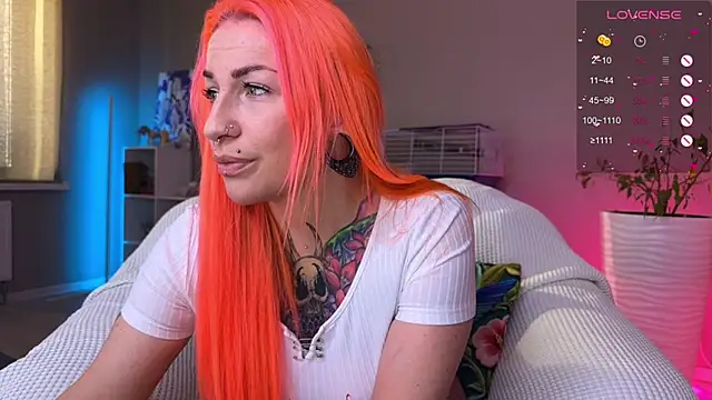 Snapshot of Tanya_Acid chatting on May 3, 2026, 4:51 am Tanya Acid online show from May 3, 2026, 4:51 am