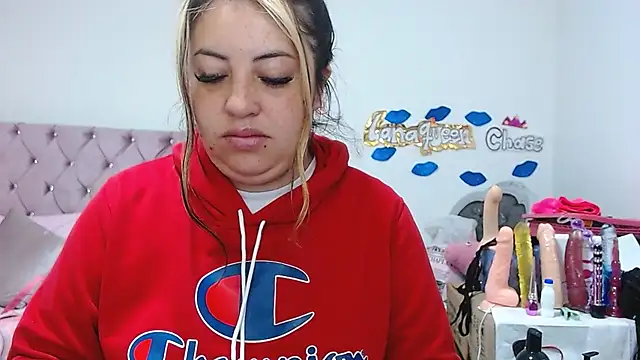 lanaqueen699 online show from January 16, 2025, 12:20 pm