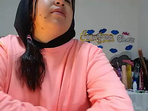 lanaqueen699 online show from February 12, 2025, 12:12 pm