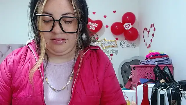 lanaqueen699 online show from March 3, 2025, 12:27 pm