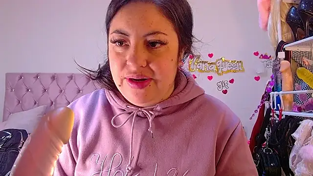 lanaqueen699 online show from June 1, 2026, 12:18 pm