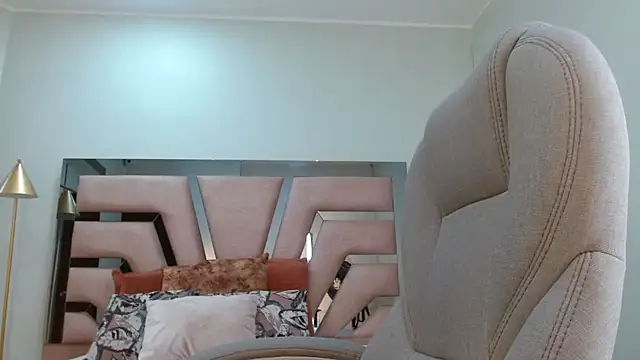 april bunnyy online show from July 28, 2026, 4:39 pm