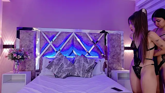 Larabrooks online show from April 5, 2026, 12:02 pm