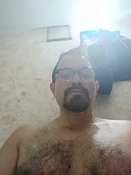 Snapshot of SbasTone_Muscle chatting on May 17, 2026, 2:46 pm SbasTone Muscle online show from May 17, 2026, 2:46 pm