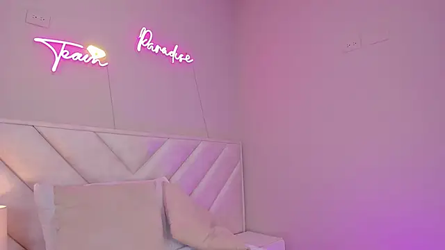  angela x online show from February 18, 2025, 5:42 pm