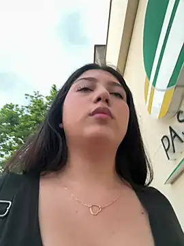 Snapshot of Maii_chan chatting on January 22, 2025, 10:59 pm Maii chan online show from January 22, 2025, 10:59 pm