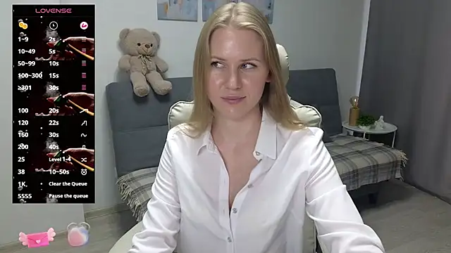 Snapshot of IsabelAllen chatting on February 14, 2026, 9:17 am IsabelAllen online show from February 14, 2026, 9:17 am