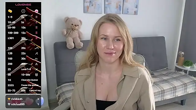 Snapshot of IsabelAllen chatting on February 27, 2026, 9:53 am IsabelAllen online show from February 27, 2026, 9:53 am