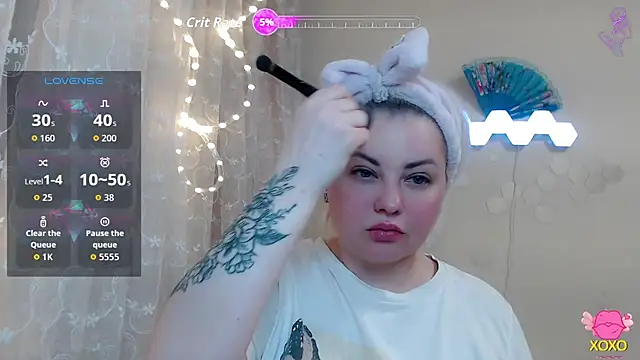 JewellKiss7 online show from November 24, 2025, 4:34 am