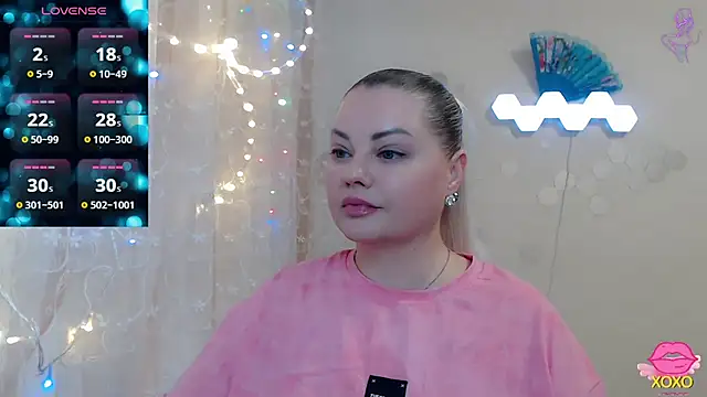 Snapshot of JewellKiss7 chatting on April 10, 2026, 12:43 pm JewellKiss7 online show from April 10, 2026, 12:43 pm