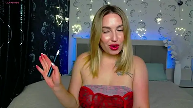 Snapshot of KisssAmmeli chatting on June 11, 2026, 12:25 pm KisssAmmeli online show from June 11, 2026, 12:25 pm