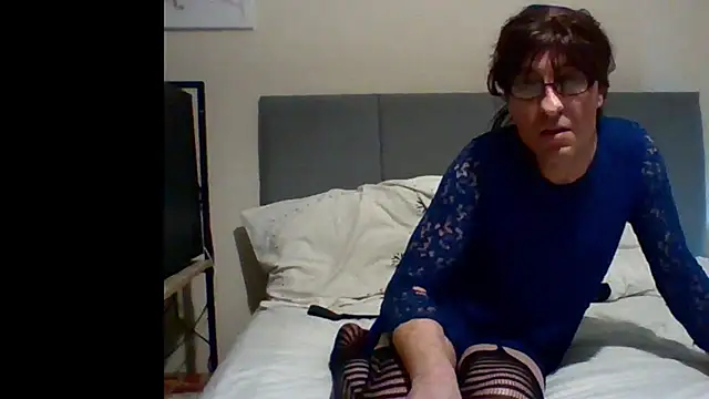 Snapshot of lolaisagoodtime chatting on January 4, 2025, 1:42 am lolaisagoodtime online show from January 4, 2025, 1:42 am