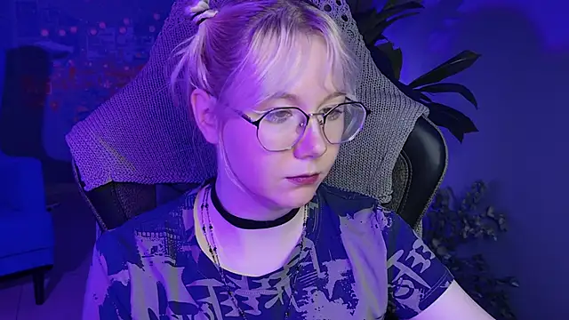 NancyMartinez online show from January 12, 2025, 11:07 am