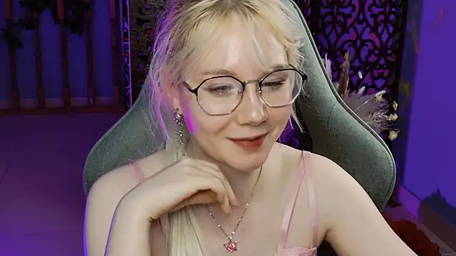 NancyMartinez online show from January 30, 2025, 7:15 pm