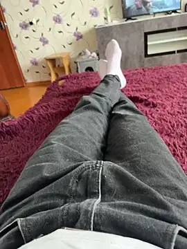 red red00 online show from February 24, 2026, 9:40 am