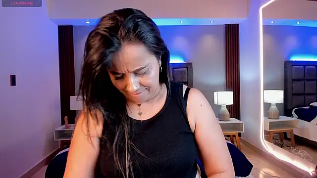 Susann Ross online show from September 14, 2025, 11:53 am