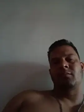 Snapshot of Lucho0886 chatting on June 21, 2026, 10:07 am Lucho0886 online show from June 21, 2026, 10:07 am