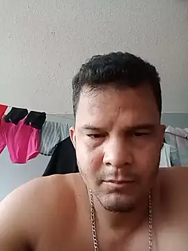Snapshot of Lucho0886 chatting on July 20, 2026, 10:50 am Lucho0886 online show from July 20, 2026, 10:50 am