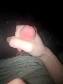 Snapshot of SoloExploder101 chatting on February 18, 2026, 1:12 am SoloExploder101 online show from February 18, 2026, 1:12 am