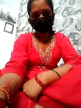 Snapshot of Poojashrma33 chatting on July 22, 2026, 10:40 am Poojashrma33 online show from July 22, 2026, 10:40 am