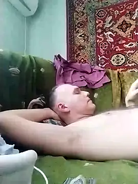 Snapshot of Pineapple04 chatting on January 13, 2025, 1:17 pm Pineapple04 online show from January 13, 2025, 1:17 pm